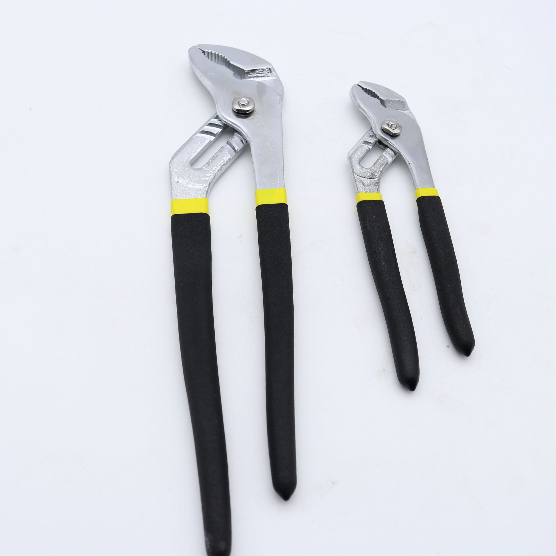 得力水泵钳多功能可调式水管钳家用卫浴万用扳手大力钳子工具