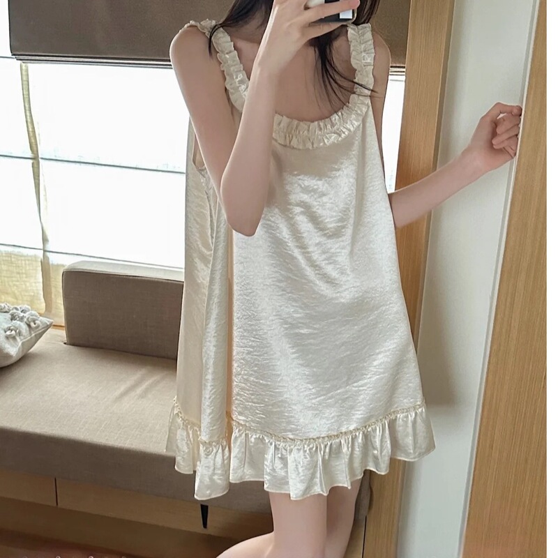 Xiaohongshu Original Hot-Selling Imitation Acetate Satin Suspender Pearl White Princess Nightgown for Women, Summer High-End Style, Can Be Worn Outside