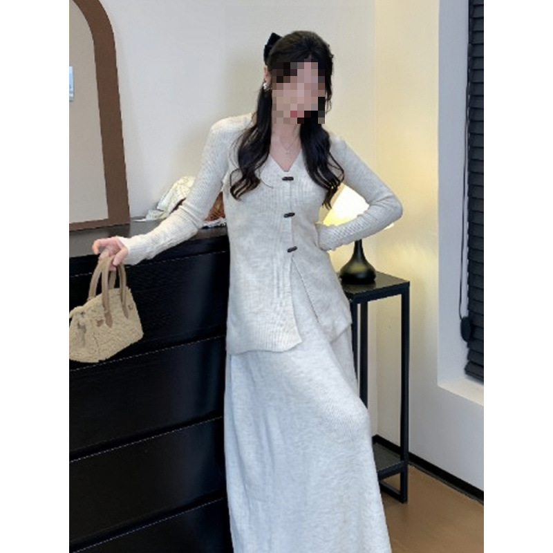 热销早春装搭配一整套时尚香风针织套装女2025秋冬季感长裙|undefined