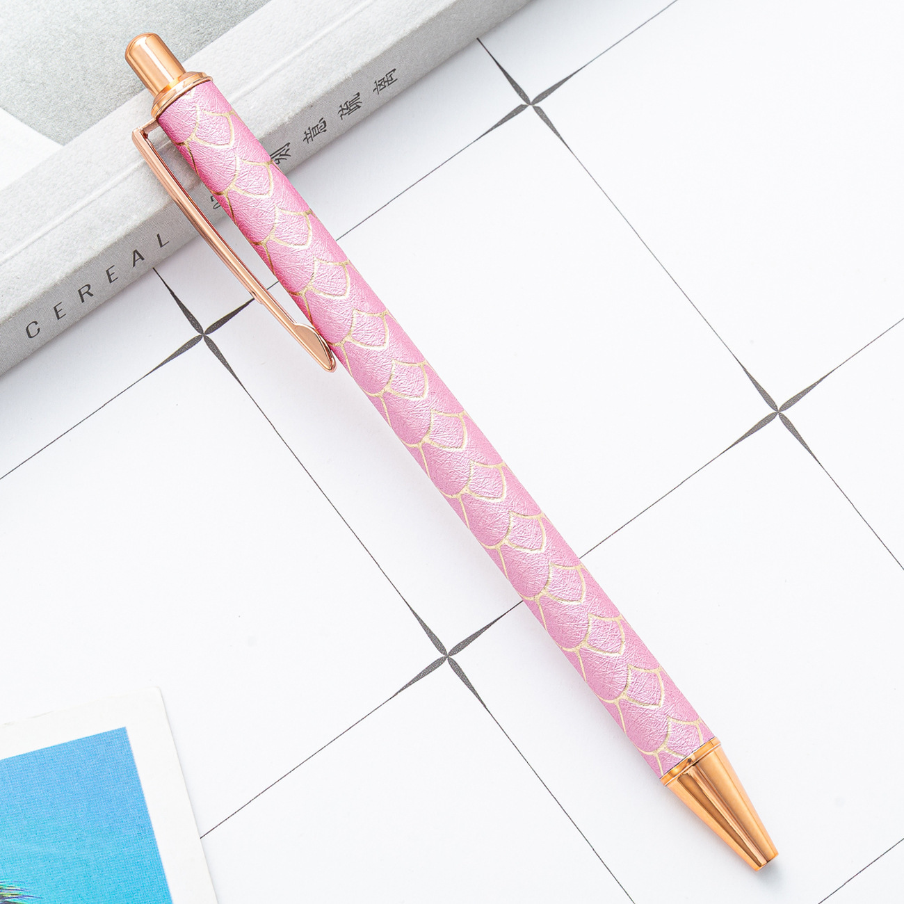 Presione bolígrafo de flor al por mayor de alto valor visual de textura esmerilada presione bolígrafo de regalo creativo bolígrafo de estudiante