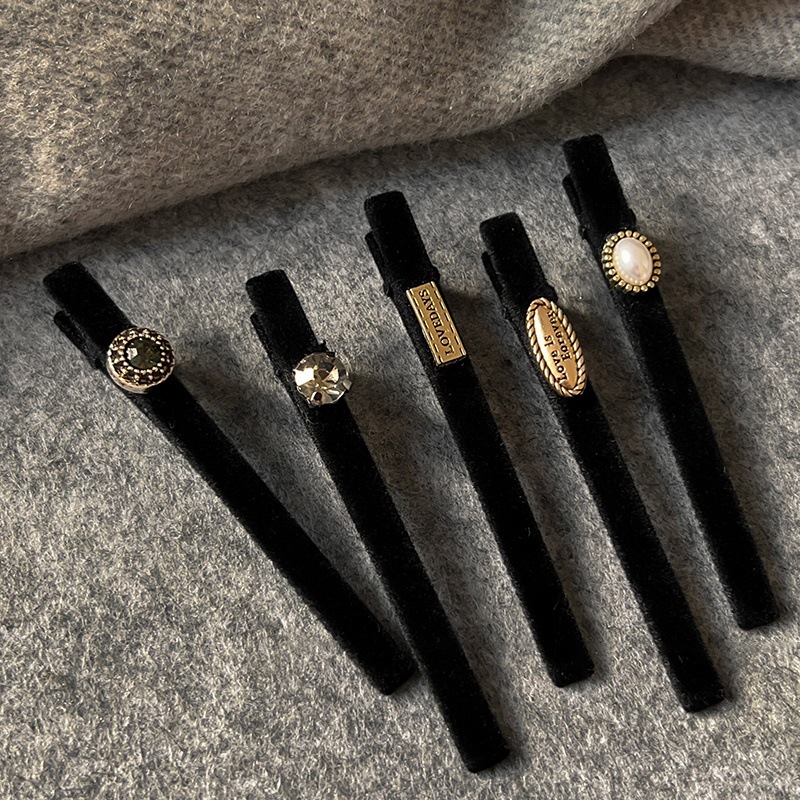 Black flocked hairpin new one-word duckbill clip bangs forehead side broken hair side clip headdress women's hairpin