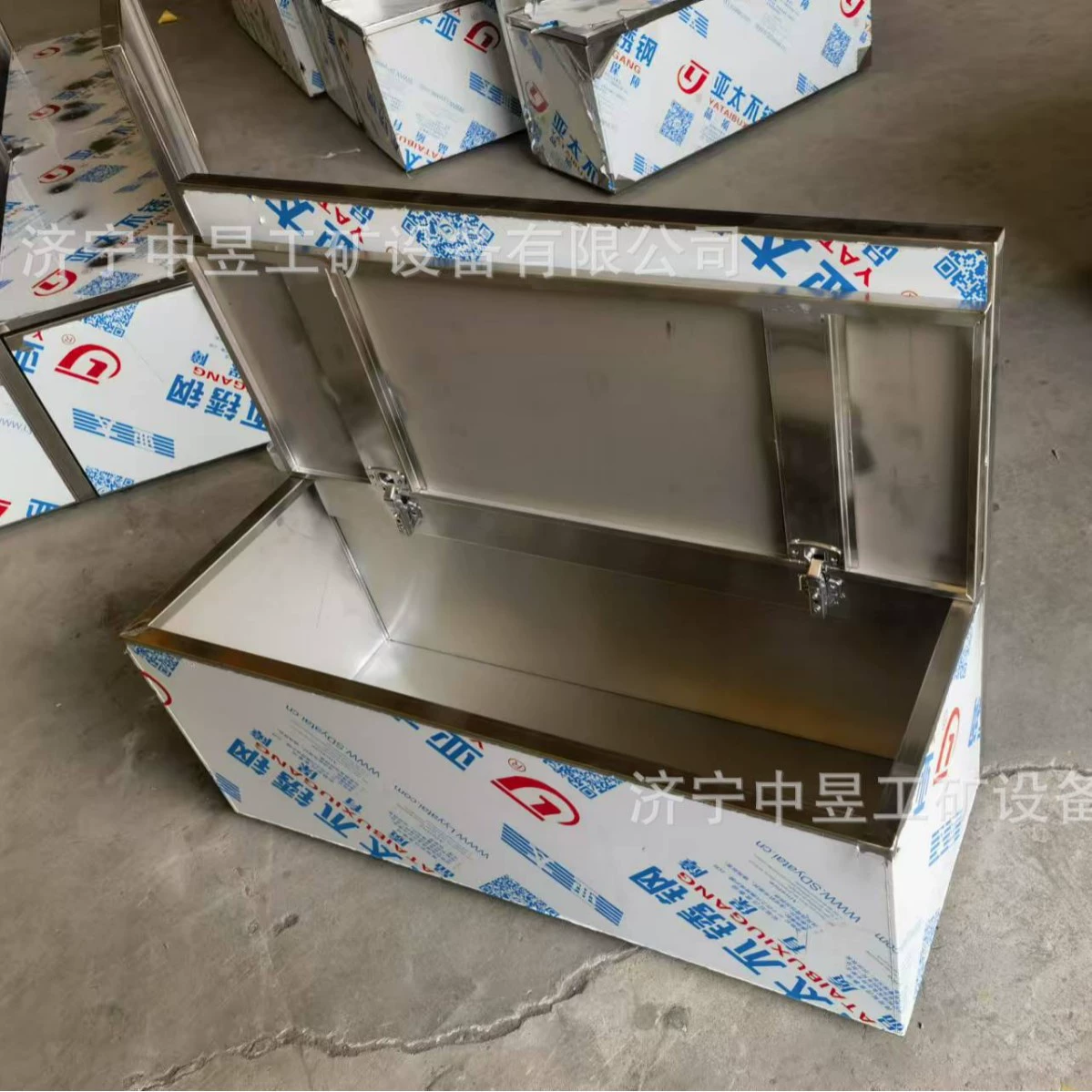 Сиденье из нержавеющей стали для шахты Zhongyu поставляет специальные сиденья из нержавеющей стали для 2-4 человек