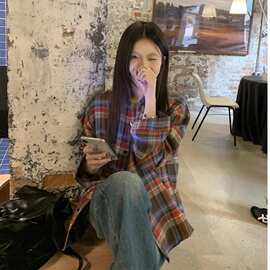 原版质量2024春秋季新款衬衫女韩版复古港味格子宽松外套衬衣女