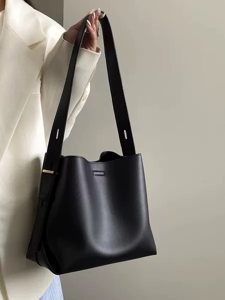 2026 New Women's Bag with a High-End Feel, Versatile for Early Morning Commutes, Large Capacity Tote Bag, Handbag, Shoulder Bag, Crossbody Bag