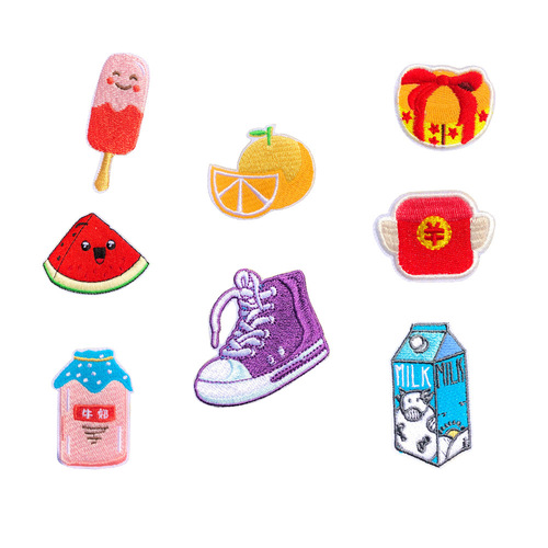 Cute mini cartoon love embroidery patch badge, doll clothing accessories, notebook, adhesive back animal cloth patch