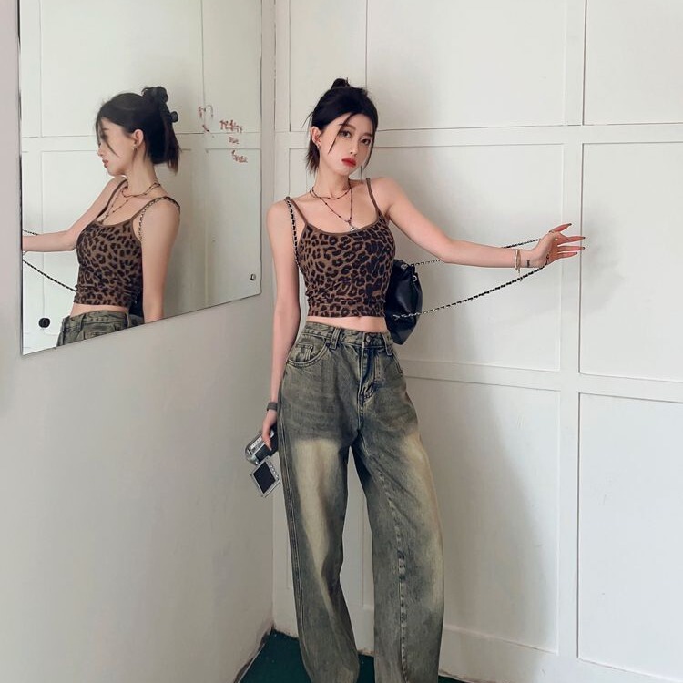 Leopard print small camisole women's 2023 Summer new hot girl outer wear bottoming slim short top