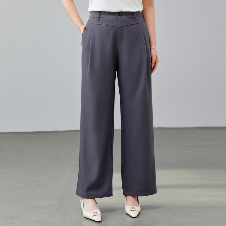 темно-серый