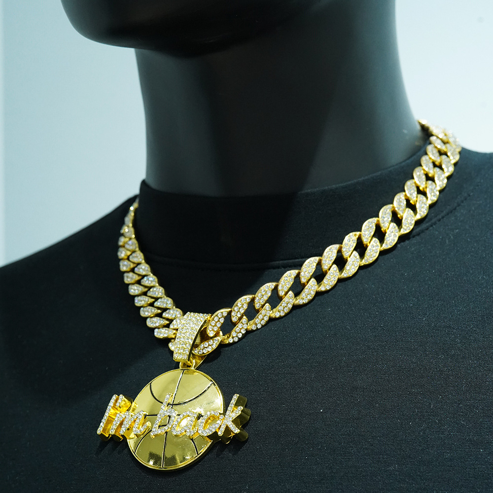 Collar de hip-hop transfronterizo europeo y americano I'm back colgante de baloncesto popular estilo hip-hop completo collar de cadena cubana de diamantes