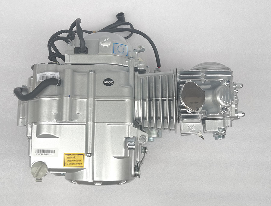 Yinxiang 140Cc Manual Clutch 4-Speed Oil-Cooled Off-Road Vehicle Gasoline Engine Motorcycle Engine with Electric Kick Start