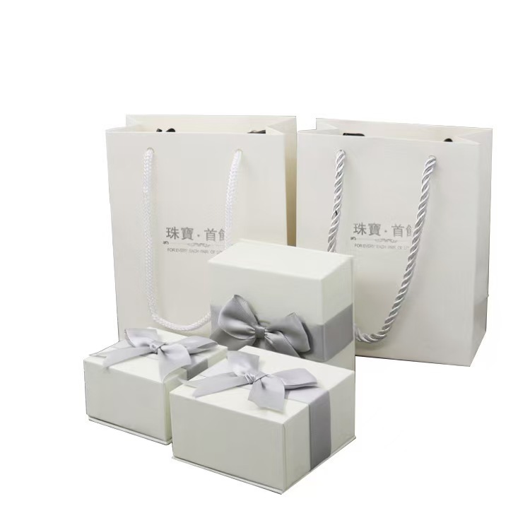 Caja de joyería de arco caja de regalo de rosas borrado tela de plata certificado bolso collar pulsera anillo (un solo disparo no envía)