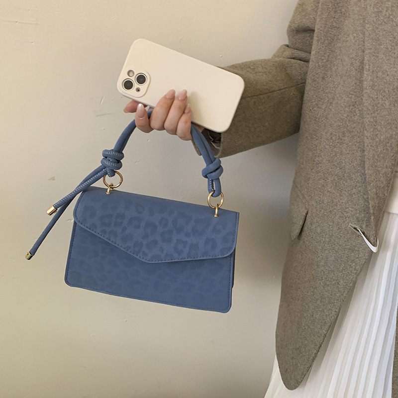 Fashion Leopard Print Bag for Women 2025 Autumn New Trendyy Retro Commuter Shoulder Crossbody Bag Foreign Style Simple Small Square Bag Fashion Leopard Print Bag for Women 2025 Autumn New Trendyy Retro Commuter Shoulder Crossbody Bag Foreign Style Simple Small Square Bag