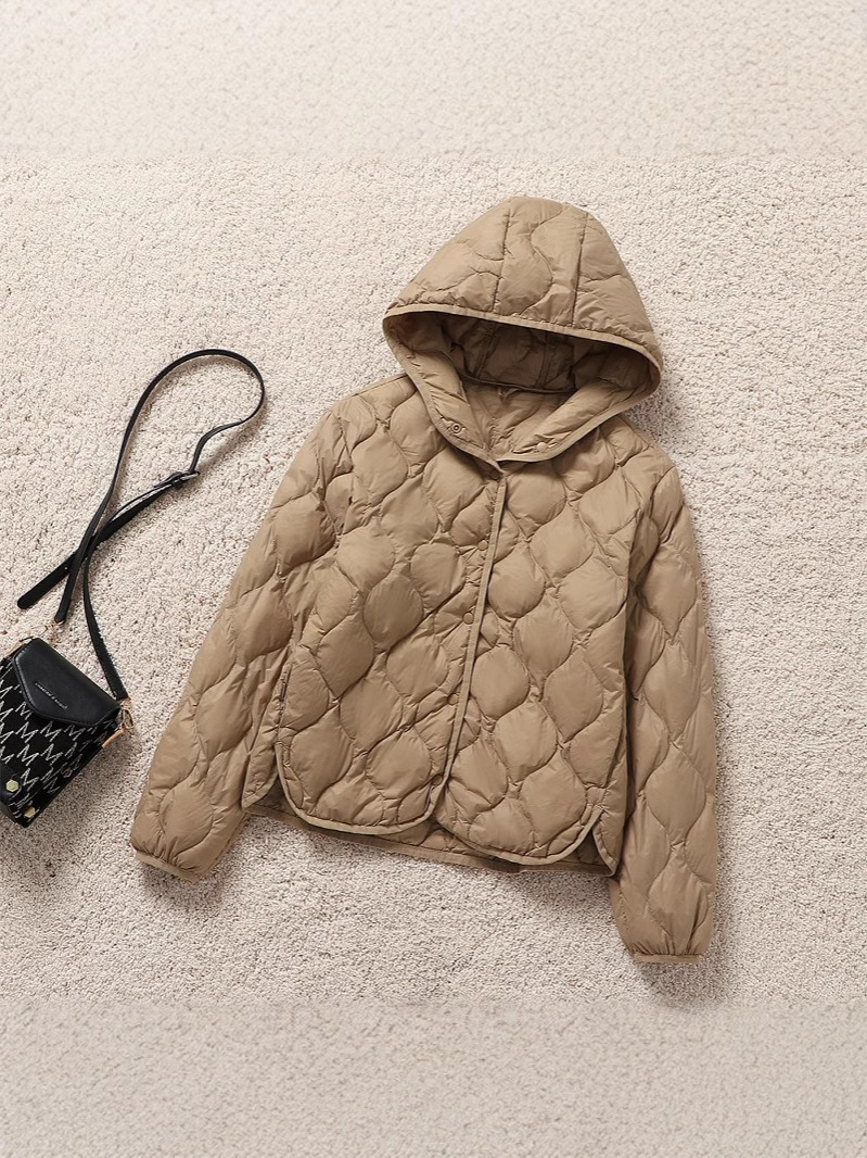 Nuevo ligero encapuchado otoño y invierno calabaza corta plumón chaqueta de mujer estilo coreano exterior calentamiento suelto chaqueta clásica universal