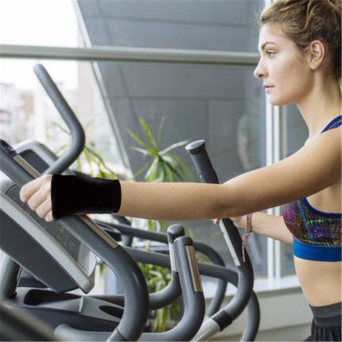 Cross-border cold compress wristband, sports shock-absorbing protection, wrist, palm, finger ice compress gloves, gel protector, cold compress wristband