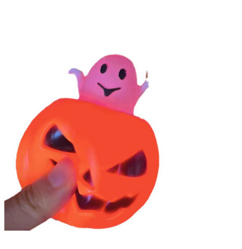 ハロウィンのおかしなカボチャのつまみは幽霊の趣味を発散します。|undefined