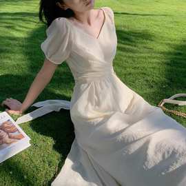 茶歇法式连衣裙小众设计领复古2024夏季高级感气质温柔风初恋裙
