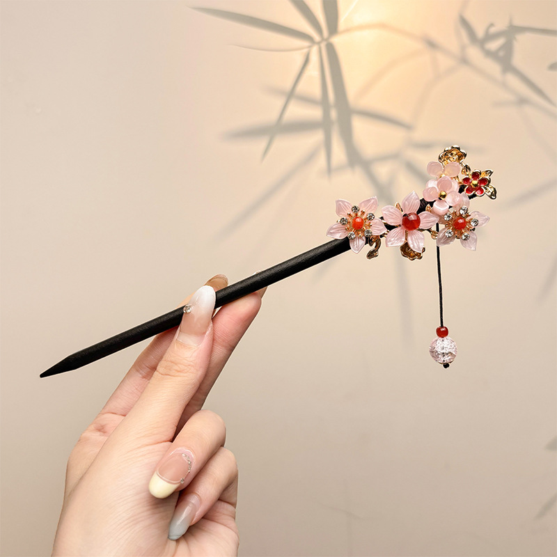 Retro simple nicho de alta estética oriental diseño de cabello de flores de frascos de estilo antiguo cabello