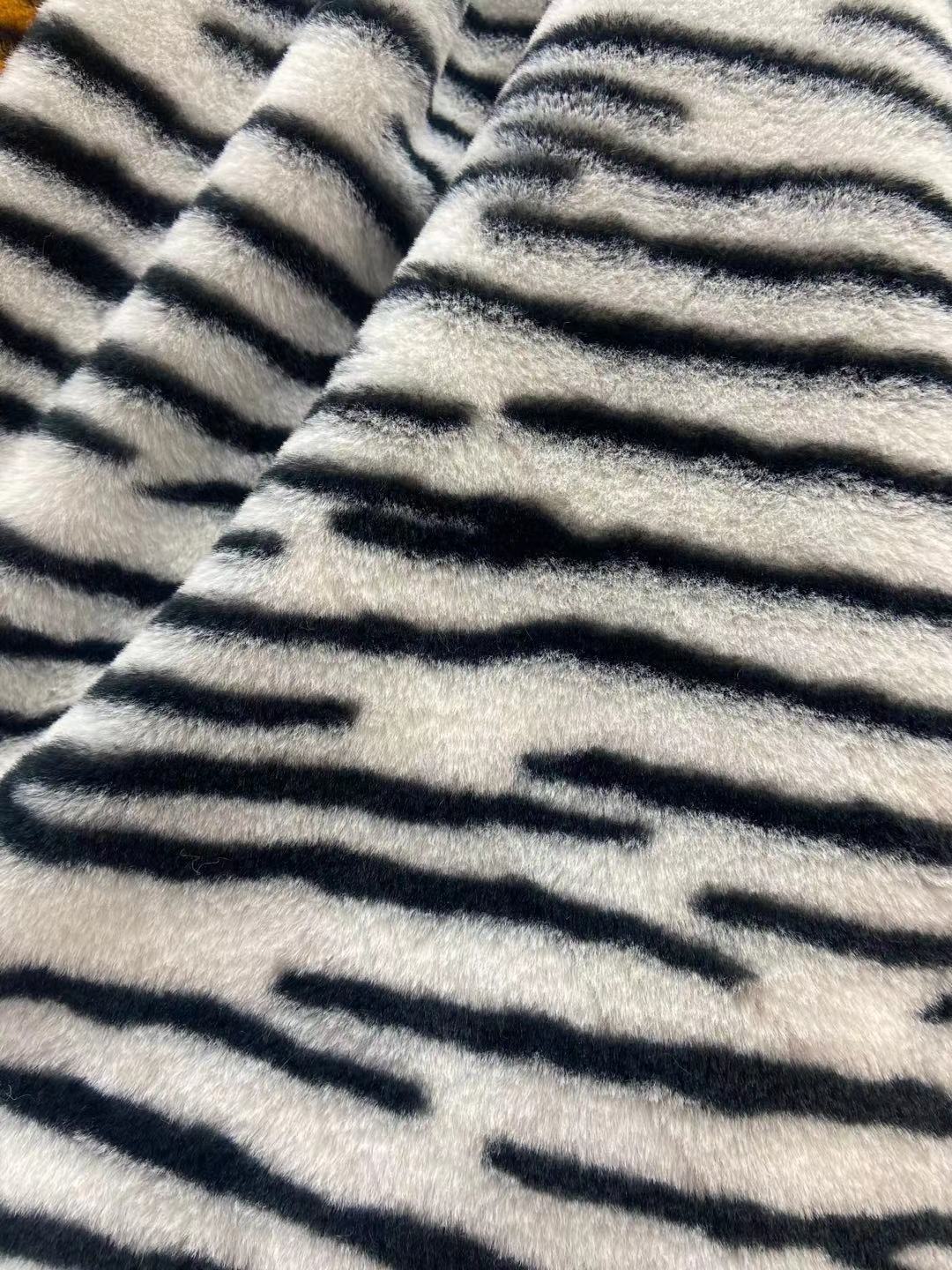 10mm pequeño conejo patrón de tigre colorido leopardo patrón idea amor impreso franela ropa zapatos y sombreros bufanda PET felpa paño