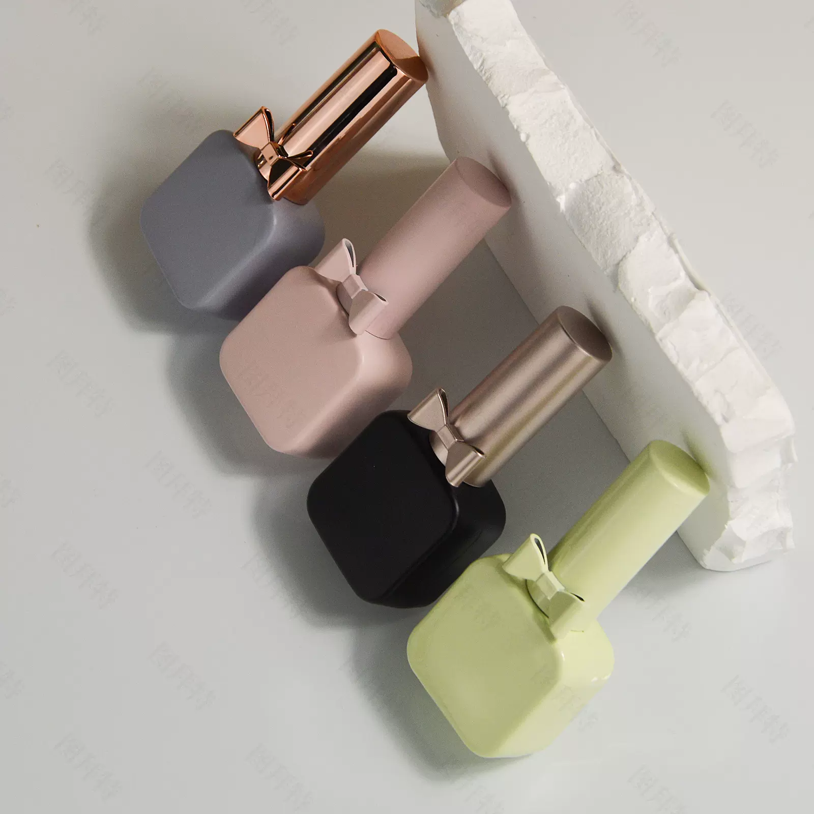 源头工厂甲油胶瓶10ML彩色指甲油空瓶包材化妆品玻璃瓶现货分装瓶