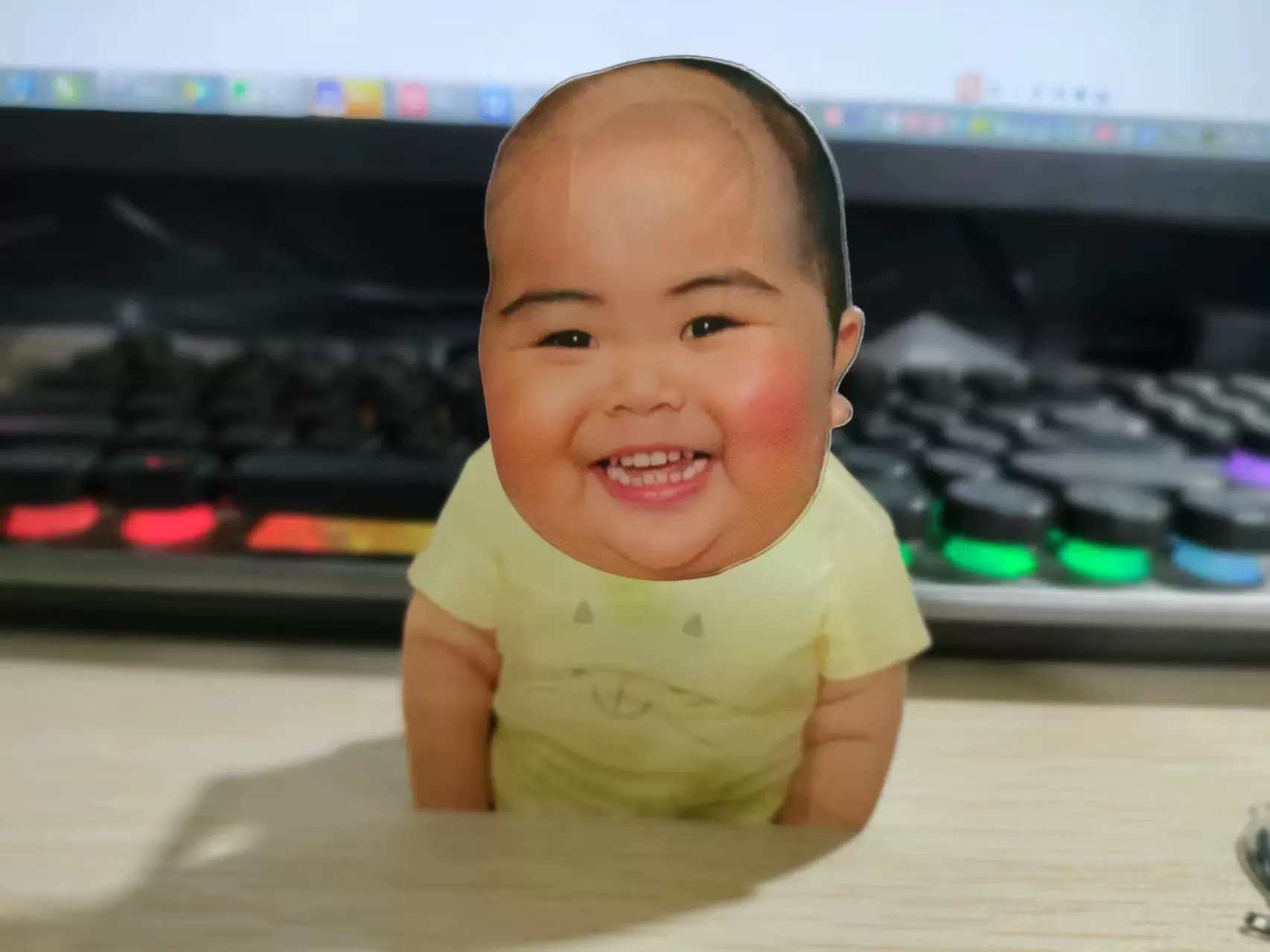 瑶一瑶小肉包自动摇头立牌汽车载摇摇乐小摆件定制周边可爱太阳能