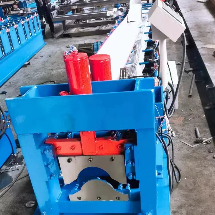 全自动建筑脊瓦成型机  彩钢压瓦机 屋顶板设备  白隆机械