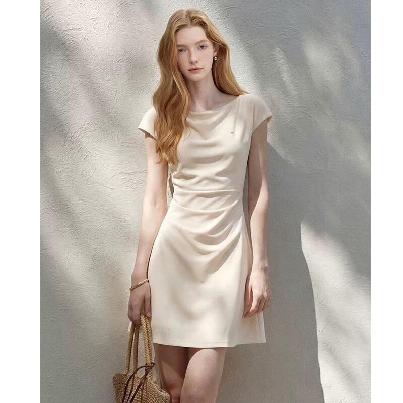 French-Style Dress for Women with Pleated Waist, Simple and Elegant, Beautiful Short Dress for Summer 2026