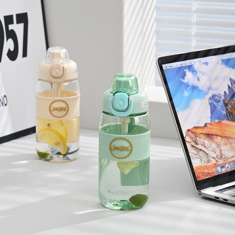 Taza de agua de alto valor facial, taza de paja antideslizante portátil para hombres y mujeres, taza de mano resistente a altas temperaturas, taza de plástico para estudiantes de clase