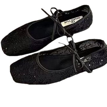 2026 zapatos de malla blanca francesa de flor plana de una sola sola mujer nuevo verano de hadas con falda suave zapatos de sol