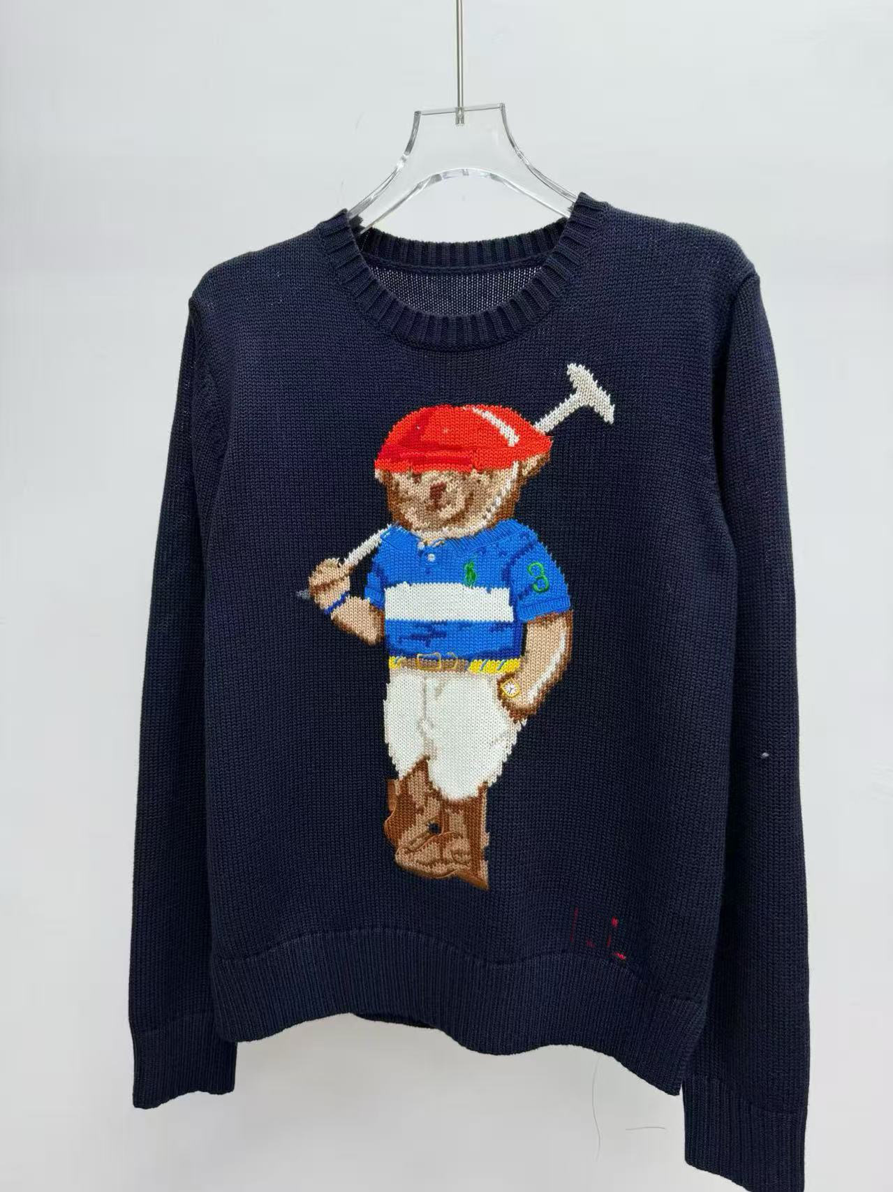 Red hat bear