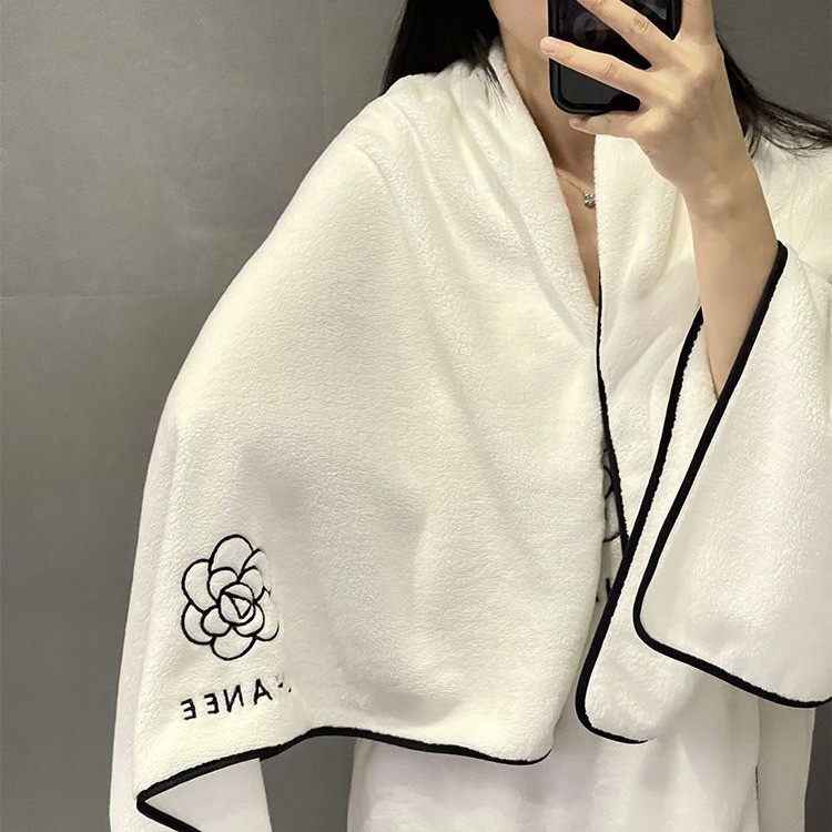 现货批发ins风山茶花浴巾女家用洗澡浴裙三件套可穿可裹毛巾浴帽