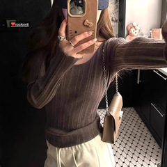 韩系棕色内搭打底衫坑条针织衫长袖T恤女春秋季u领大领口修身上衣