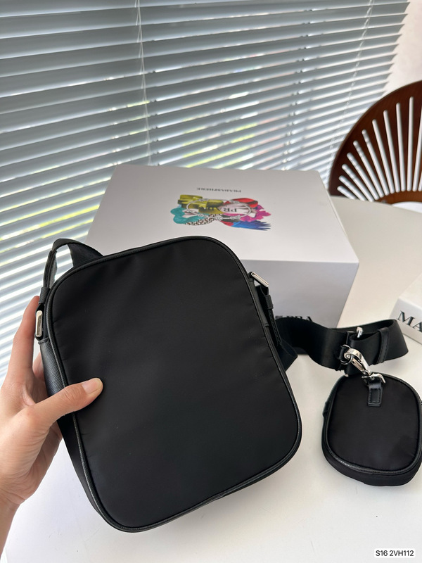 P's メンズバッグ クロスボディバッグ チェストバッグ 防水ナイロン 防水パラシュートバッグ ウエストバッグ メンズ カメラバッグ|undefined