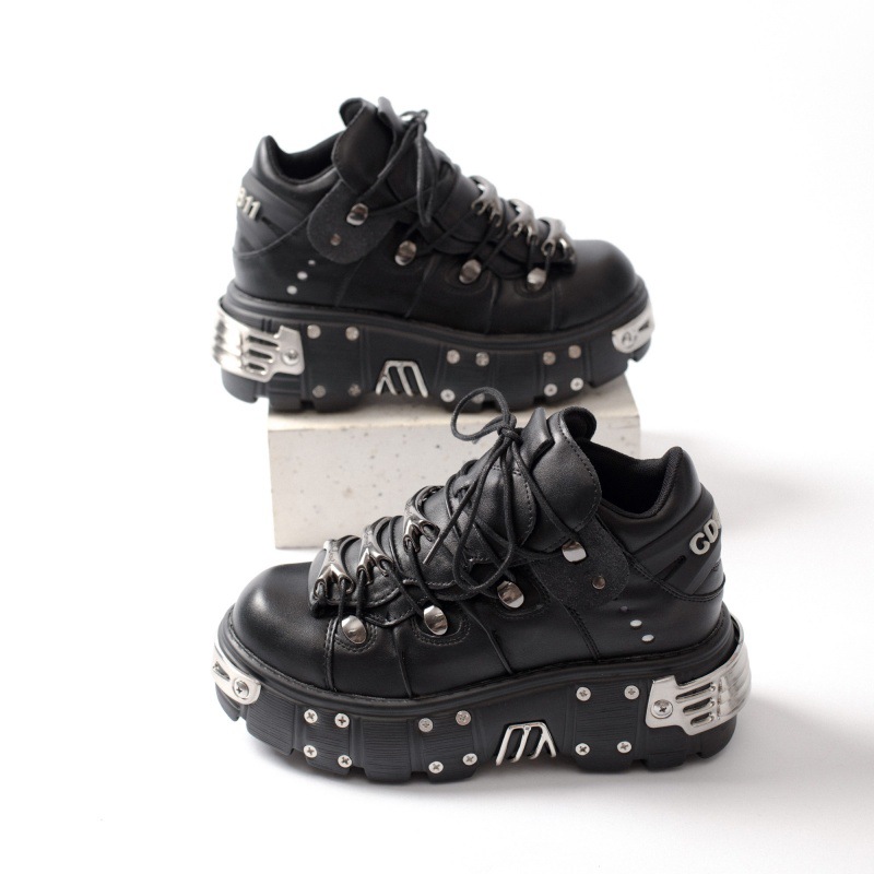 Buitenlandse handel grote maten dad schoenen voor vrouwen 2024 nieuwe dikke zolen damesschoenen Russische schoenen leveren heavy metal punk schoenen_voghion.com