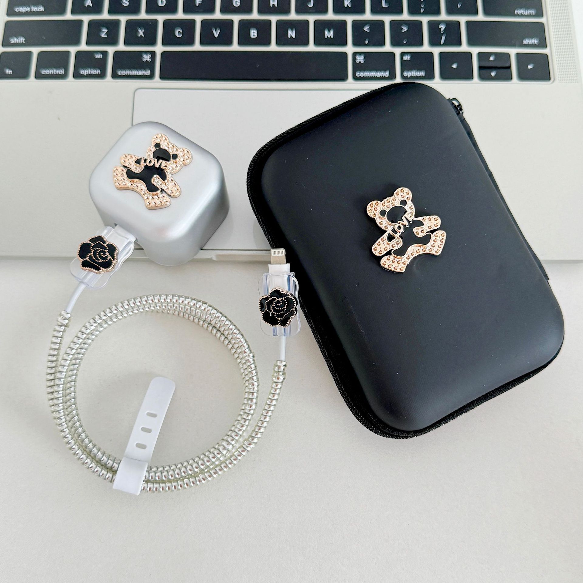 E5FC25F4-B4F4-4AAC-B2A2-921ADF