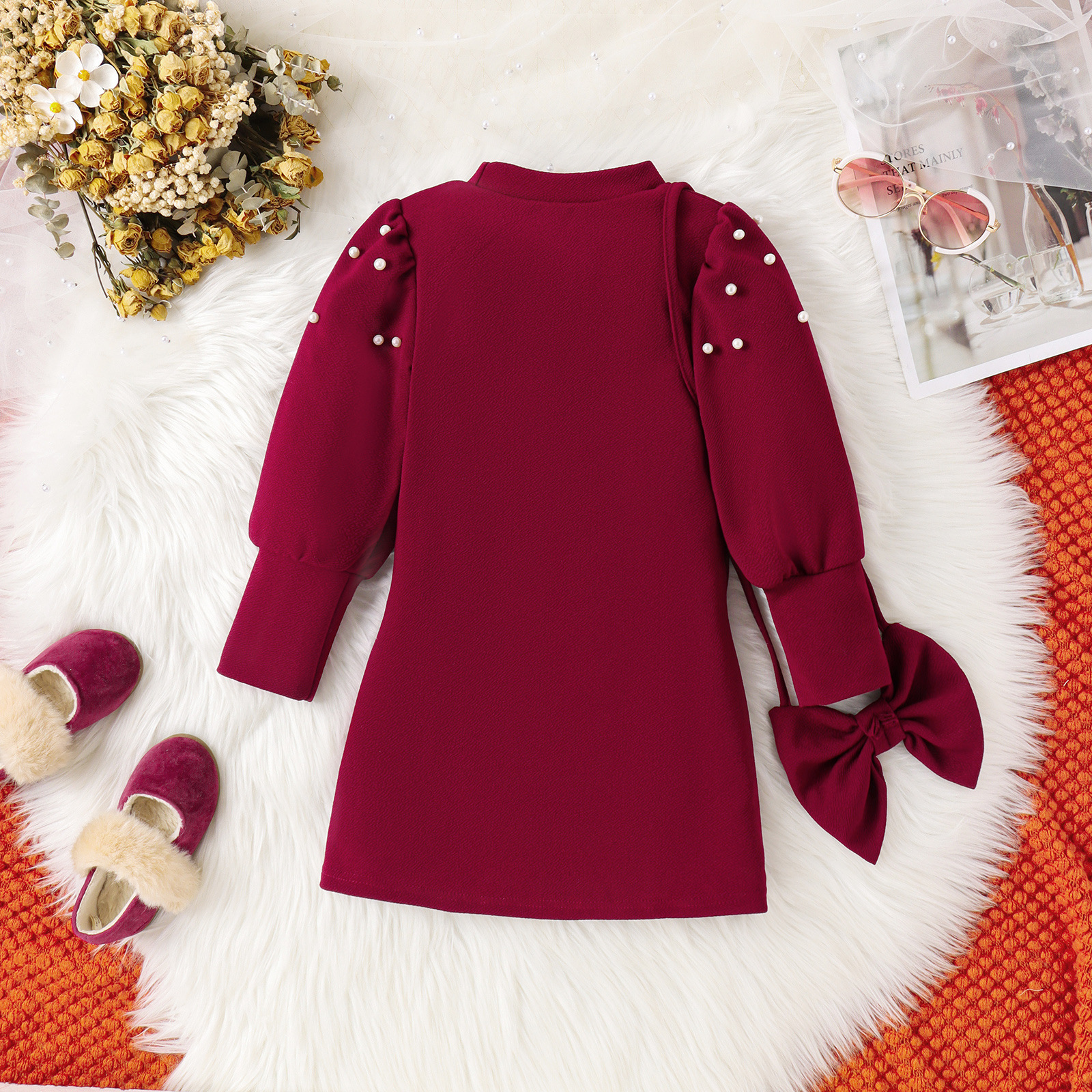 Vêtements pour enfants style automne petites et moyennes filles couleur unie col haut manches longues perle lié grain_voghion.com