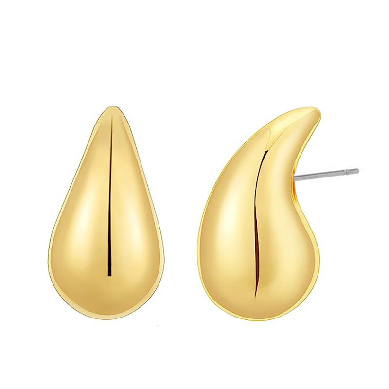 gold earring