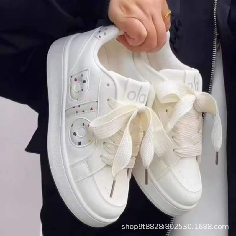 3543 otoño y invierno nuevo estilo de escuela de viento de fondo grueso deportivo de ocio universal Zhao Lu Si con el mismo nicho de diseño de zapatos de skate de estilo de port