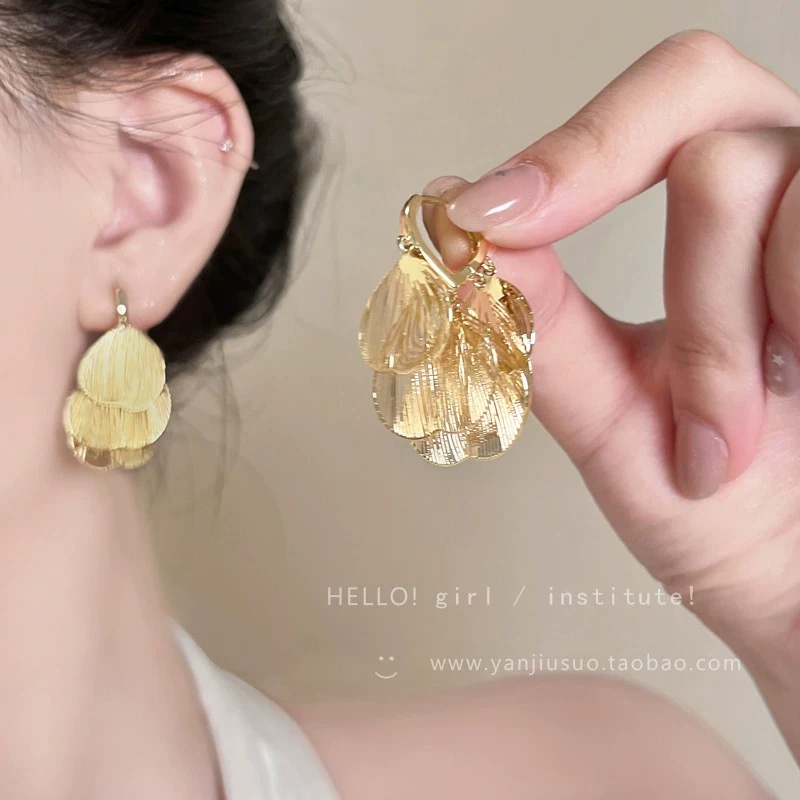 27 # Gold hollow heart petal tassel earrings