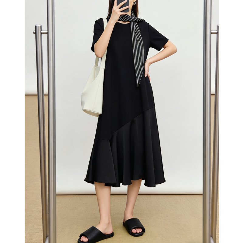 In Stock: Oxi Style 2026 Summer New Knitted Air Layer Black T-Shirt Dress with Long Skirt In Stock: Oxi Style 2026 Summer New Knitted Air Layer Black T-Shirt Dress with Long Skirt