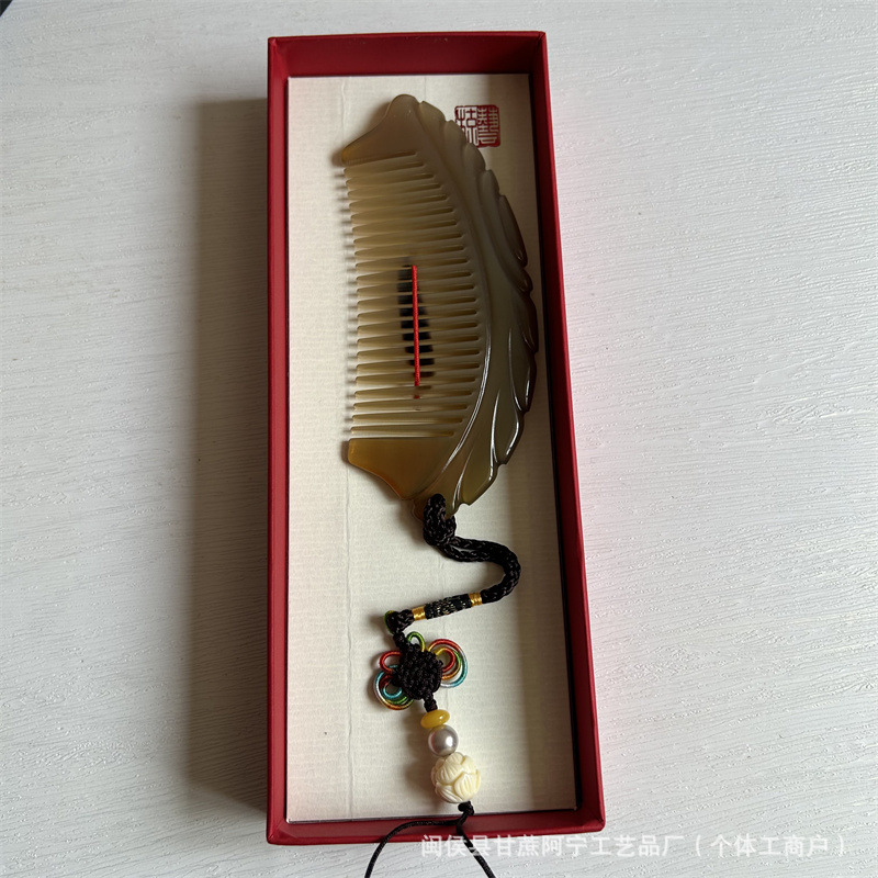 Horn Comb Head Massage Comb Gift Box Business Gift Set for Teachers and Corporate Events key features