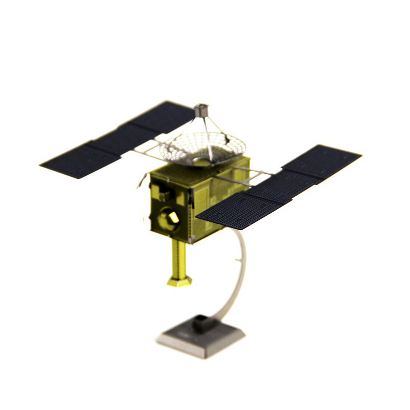 Versión de color de satélite artificial