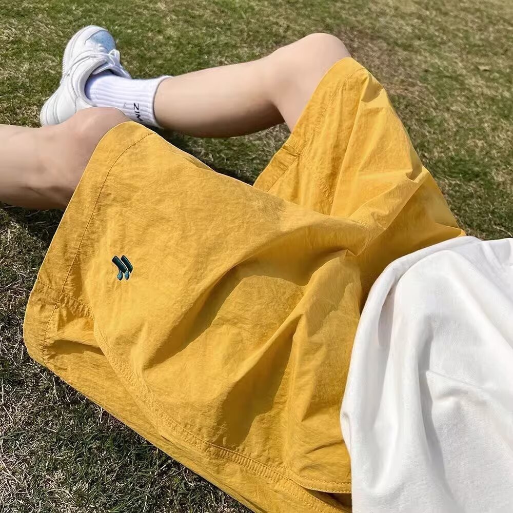 Pantalones cortos de montaña al aire libre de verano para hombres delgados secado rápido deportivo suelto versátil de playa pantalones de cinco centavos comercio exterior al por mayor transfronterizo