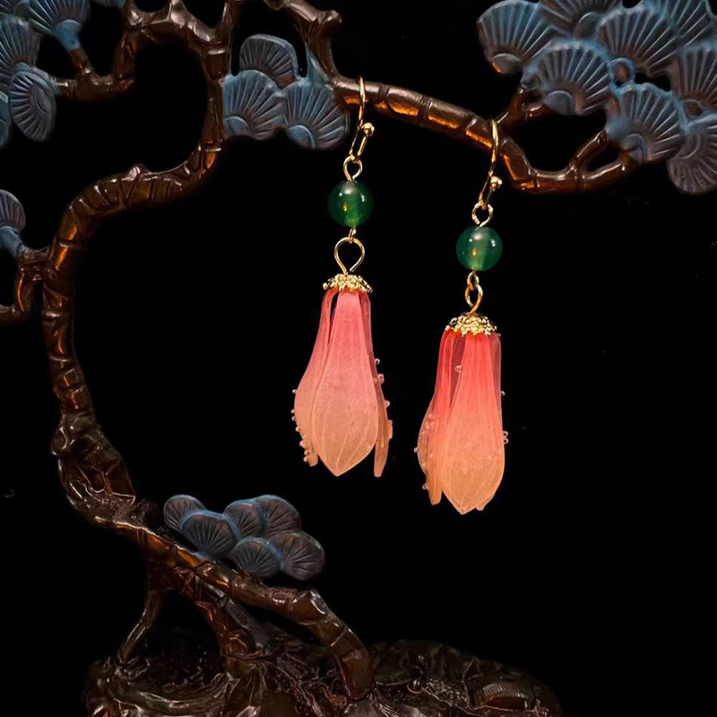 ファッショナブルな古代スタイルのマグノリアの花ハイエンドアクリル接着剤 DIY シンプルでファッショナブルなナチュラルスタイルのイヤリング|undefined