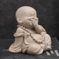樹脂手作り工芸品装飾品砂岩弥勒仏小さな僧侶小さな僧侶はデスクトップティーペット装飾品を育てることができます