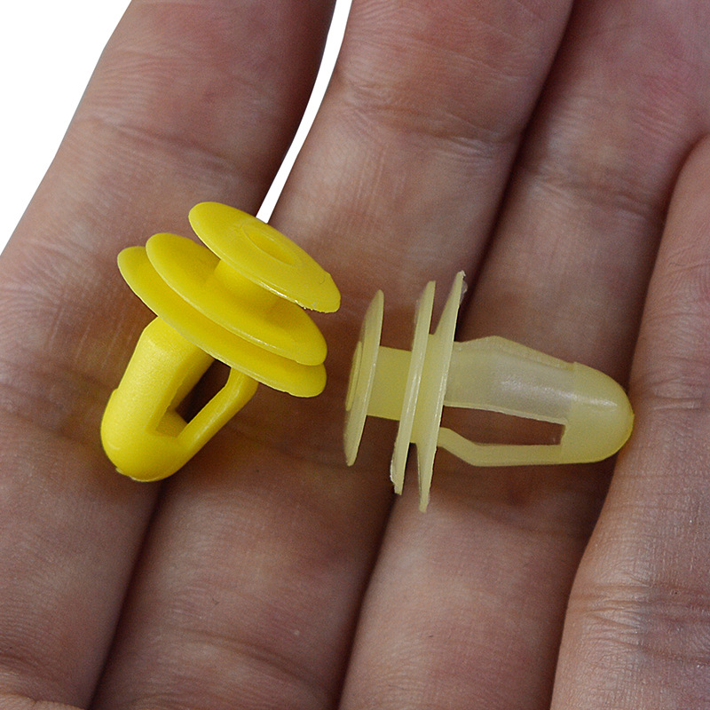 Accesorios del coche suministro al por mayor panel de la puerta hebilla modificación panel interior clip de plástico hebilla de nylon al por mayor D40