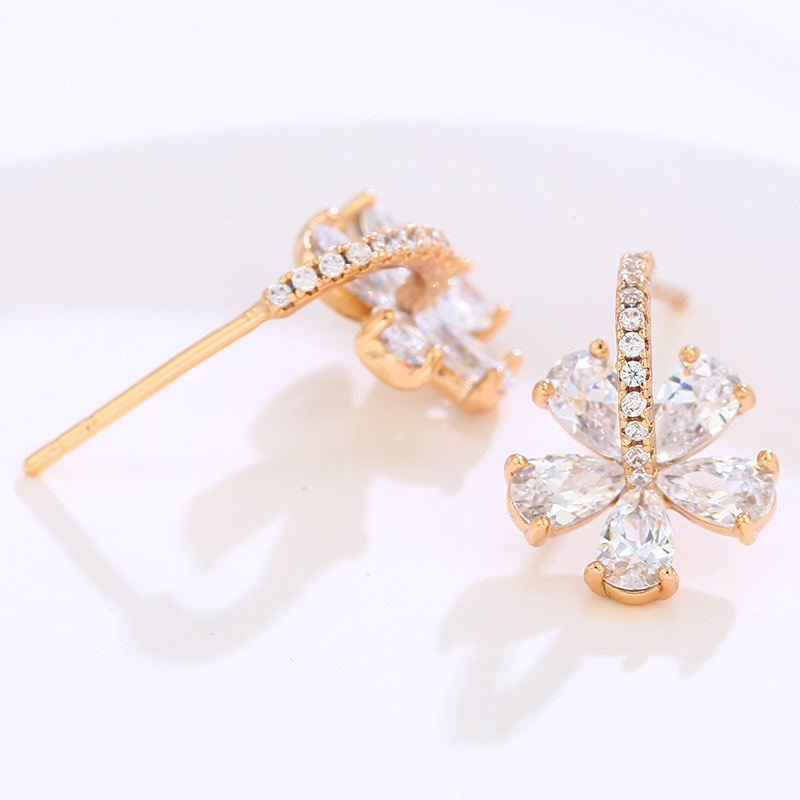 Joyería de Xuling japonés y coreano dulce flor fresca pendientes 18K chapado en oro micro incrustaciones de circonio temperamento pendientes para las mujeres