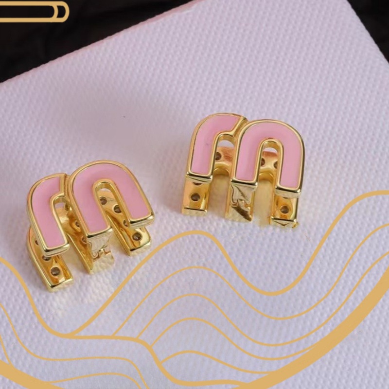 2024 New Colorful 'M' Letter Earrings Double-Sided Luxury Inlaid Zircon Sweet Versatile Popular Stud Earrings detail image 10