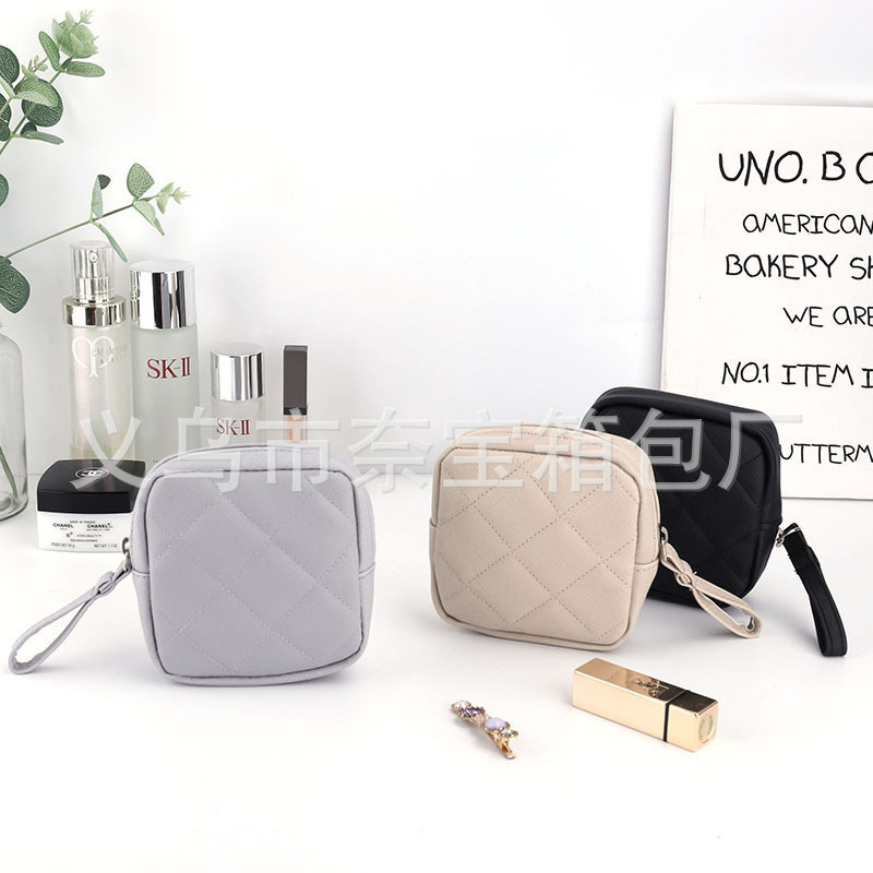 Nueva bolsa de almacenamiento de servilletas sanitarias pu portátil multiusos de mano servilleta sanitaria Cambio de lápiz labial bolsa de cosméticos