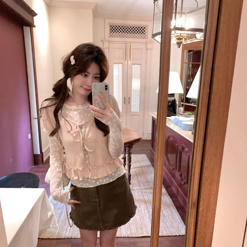 French-Style Sweet Girly Ruffled Tie-Up Short Top with Knitted Sweater and Irregular Short Skirt Vest Set for Women