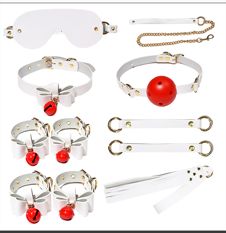 SM Flirting Bundle Set for Couples with Handcuffs, Nipple Clamps and Bondage Accessories — detail image 36