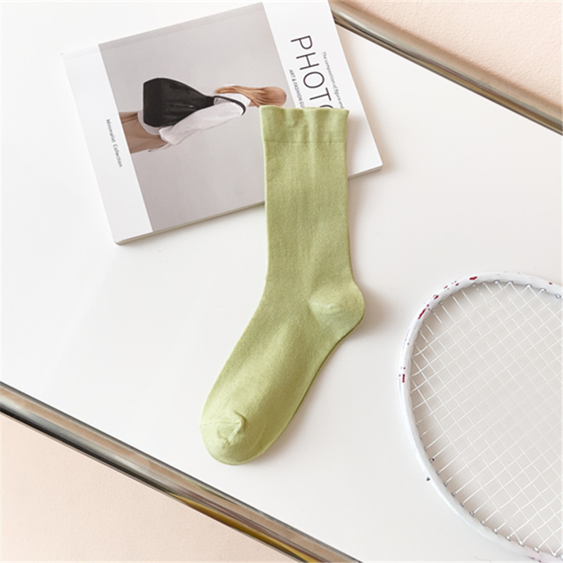 Calcetines de color sólido calcetines de confinamiento de boca suelta de algodón calcetines de pila de media pantorrilla para mujeres al por mayor calcetines de algodón largos transpirables de estilo japonés